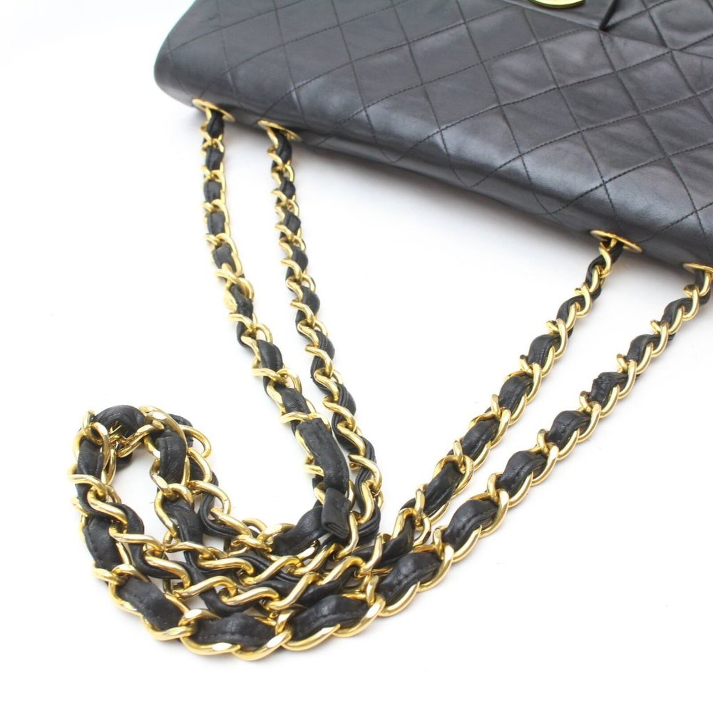 Authentic Chanel XL Jumbo Classic Bag Lambskin - Picture 4 of 10